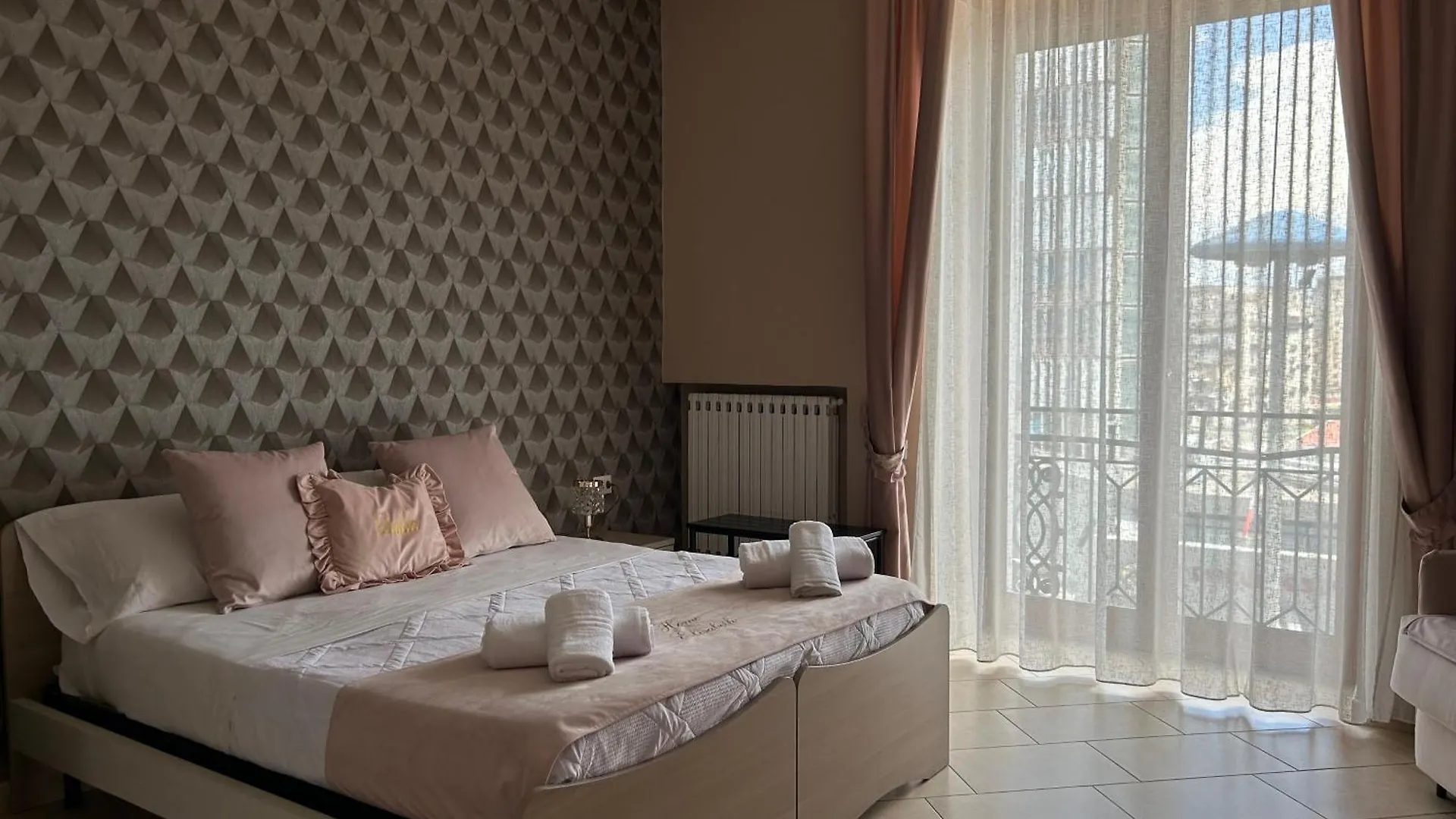 Home Elisabet Napoli Appartamento
