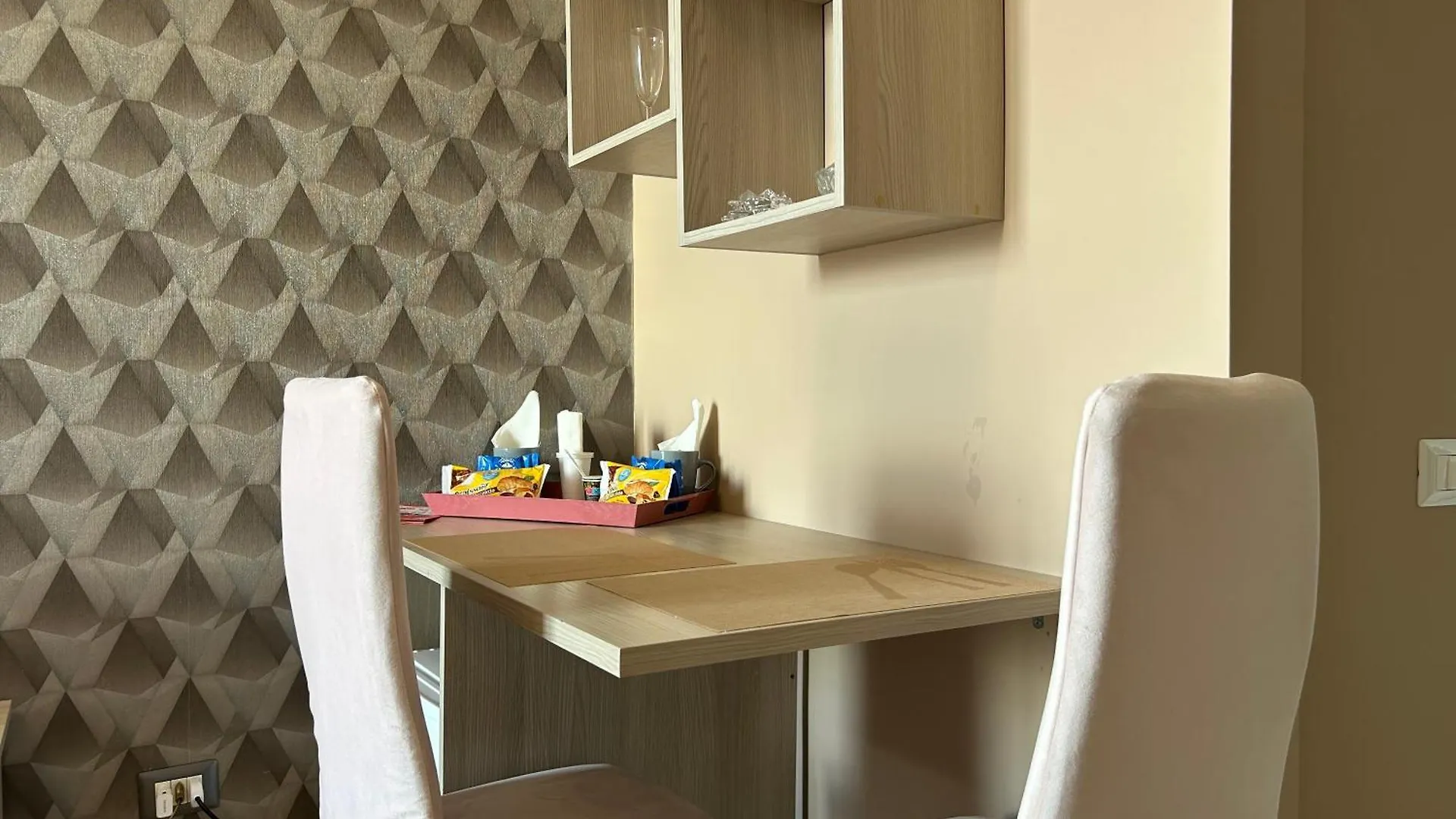 Home Elisabet Napoli Appartamento