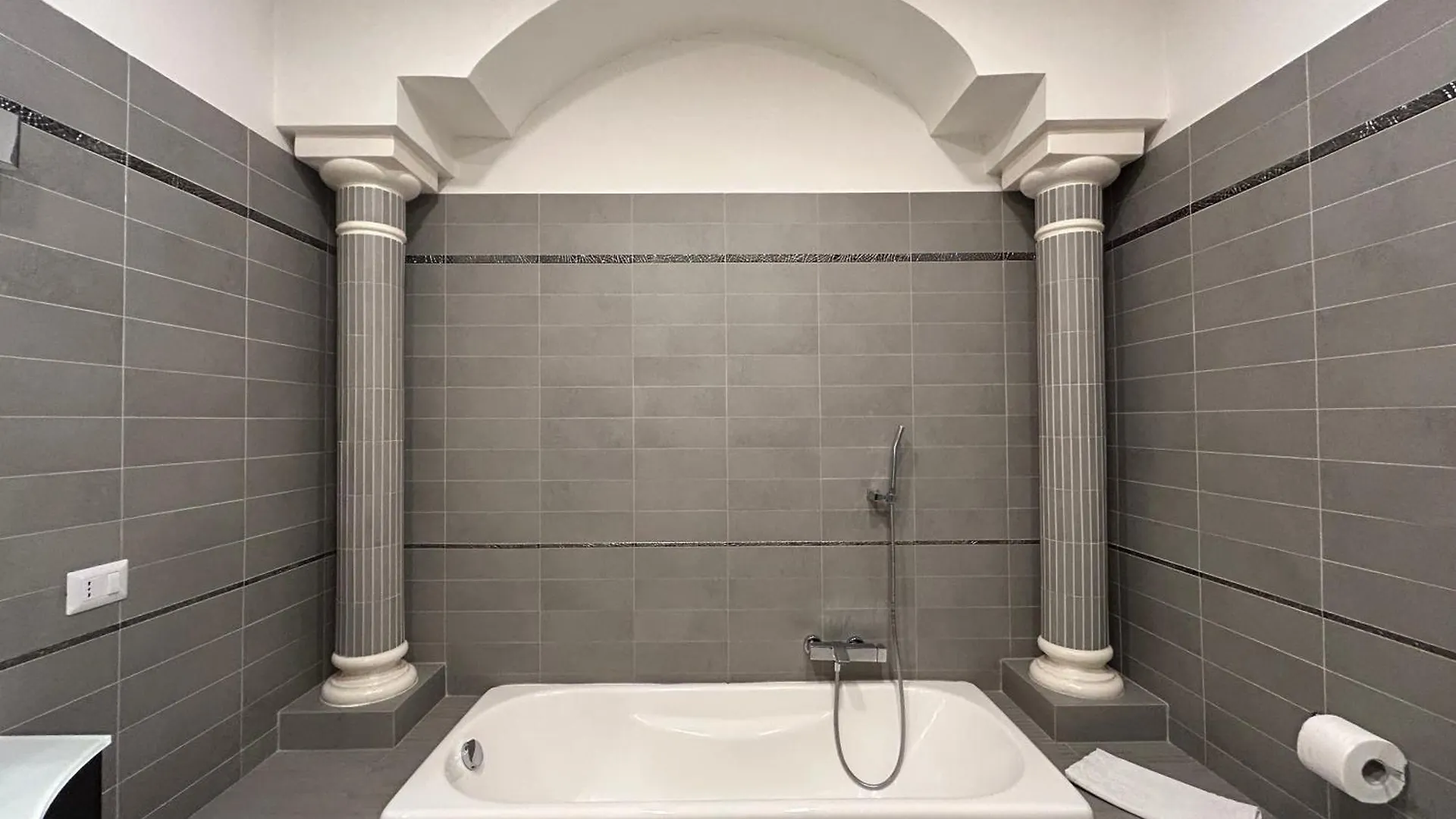 Apartment Home Elisabet Naples Italy