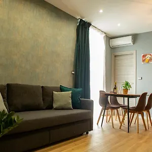 Apartment Capodichino Airport House, Neapel