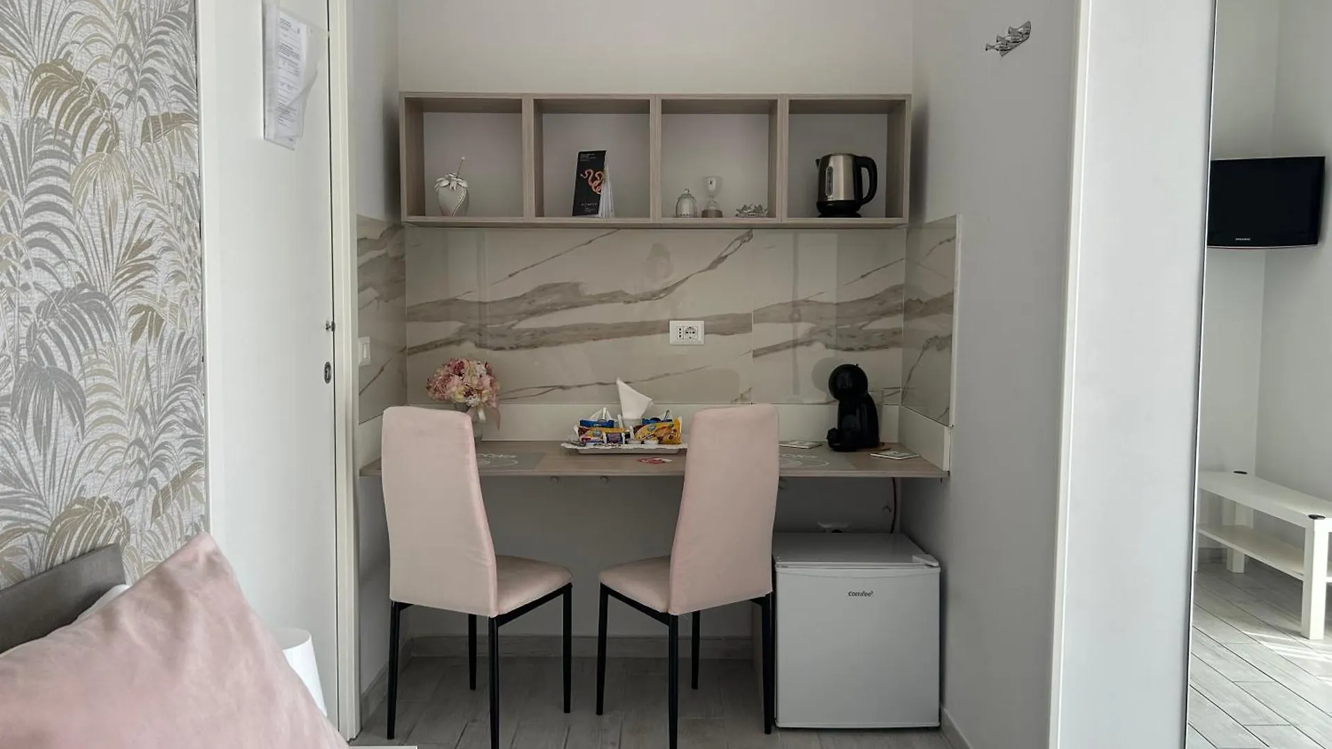 Home Elisabet Naples Italy