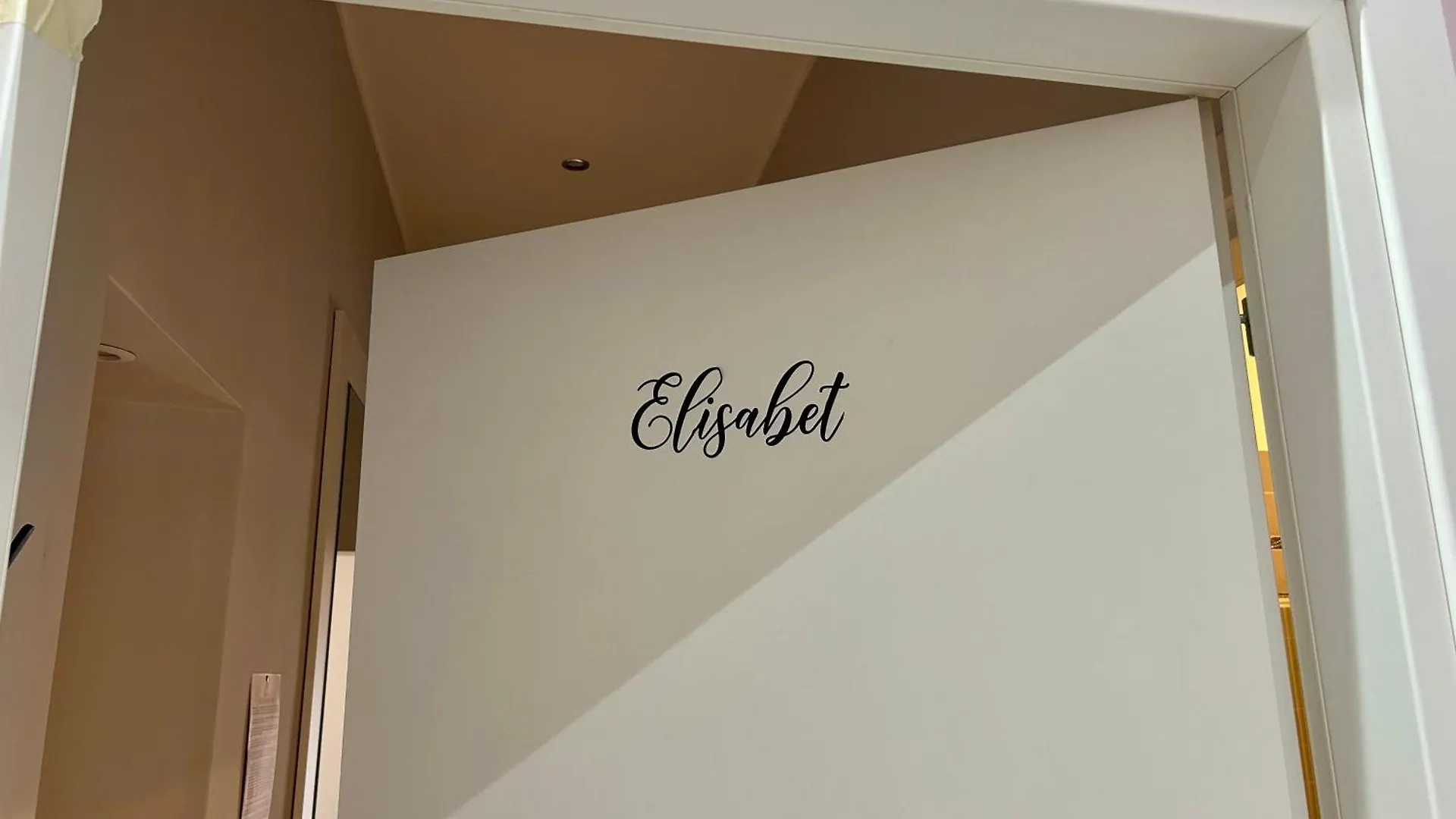 Home Elisabet Naples 0*,  Italy